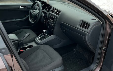 Volkswagen Jetta VI, 2015 год, 1 319 000 рублей, 17 фотография