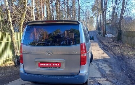 Hyundai Grand Starex Grand Starex I рестайлинг 2, 2012 год, 1 650 000 рублей, 3 фотография