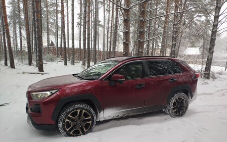 Toyota RAV4, 2019 год, 3 100 000 рублей, 2 фотография