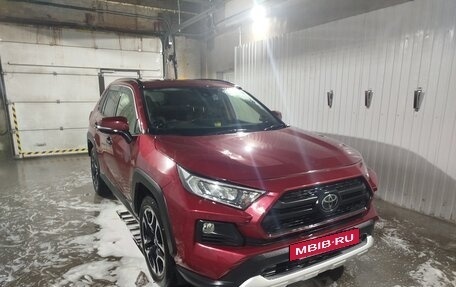 Toyota RAV4, 2019 год, 3 100 000 рублей, 4 фотография