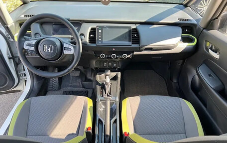 Honda Fit, 2022 год, 1 210 000 рублей, 8 фотография