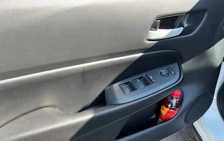 Honda Fit, 2022 год, 1 210 000 рублей, 14 фотография