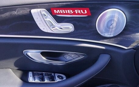 Mercedes-Benz E-Класс, 2019 год, 3 750 000 рублей, 20 фотография