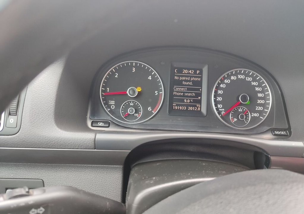 Volkswagen Touran II, 2011 год, 1 400 000 рублей, 5 фотография