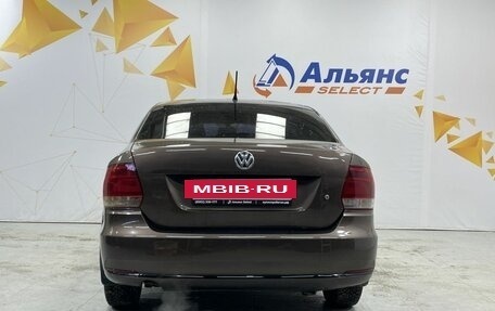 Volkswagen Polo VI (EU Market), 2015 год, 900 000 рублей, 4 фотография