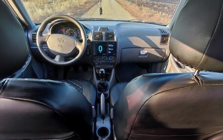 Hyundai Accent II, 2004 год, 449 999 рублей, 19 фотография