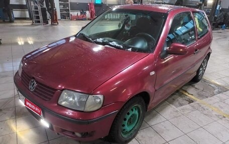 Volkswagen Polo III рестайлинг, 2001 год, 270 000 рублей, 1 фотография
