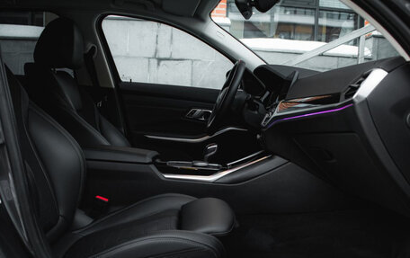 BMW 3 серия, 2019 год, 3 050 000 рублей, 20 фотография