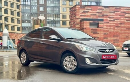 Hyundai Solaris II рестайлинг, 2013 год, 900 000 рублей, 7 фотография