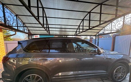 Volkswagen Touareg III, 2022 год, 10 850 000 рублей, 2 фотография