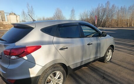 Hyundai ix35 I рестайлинг, 2010 год, 1 100 000 рублей, 3 фотография