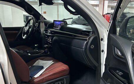 Lexus LX III, 2017 год, 8 100 000 рублей, 5 фотография