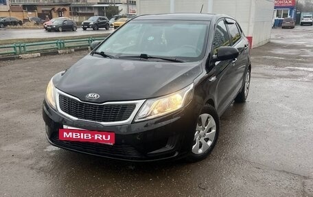KIA Rio III рестайлинг, 2014 год, 895 000 рублей, 4 фотография