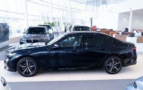 BMW 5 серия, 2024 год, 10 700 000 рублей, 8 фотография