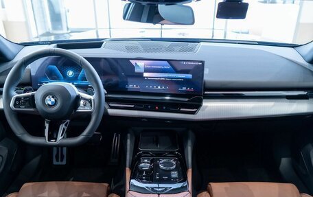BMW 5 серия, 2024 год, 10 700 000 рублей, 11 фотография