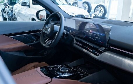 BMW 5 серия, 2024 год, 10 700 000 рублей, 18 фотография