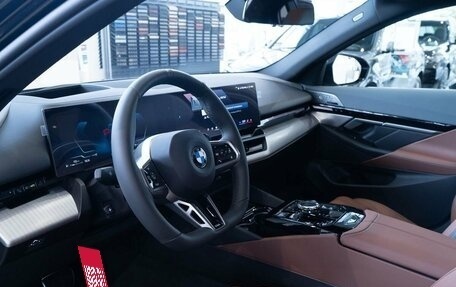 BMW 5 серия, 2024 год, 10 700 000 рублей, 10 фотография