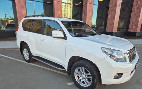 Toyota Land Cruiser Prado 150 рестайлинг 2, 2013 год, 3 999 000 рублей, 1 фотография