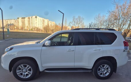 Toyota Land Cruiser Prado 150 рестайлинг 2, 2013 год, 3 999 000 рублей, 6 фотография