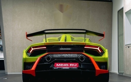 Lamborghini Huracán, 2022 год, 41 800 000 рублей, 6 фотография