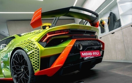 Lamborghini Huracán, 2022 год, 41 800 000 рублей, 27 фотография