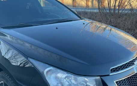 Chevrolet Cruze II, 2010 год, 600 000 рублей, 9 фотография