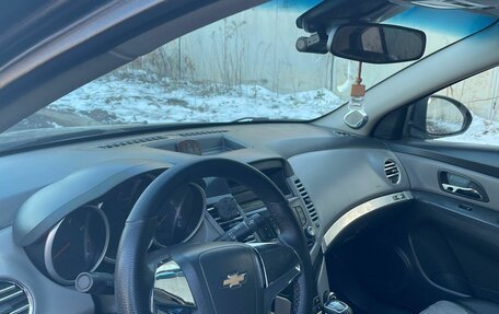 Chevrolet Cruze II, 2010 год, 600 000 рублей, 8 фотография