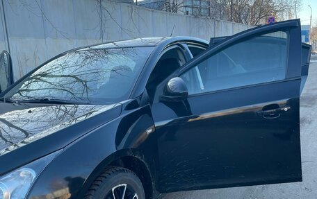Chevrolet Cruze II, 2010 год, 600 000 рублей, 5 фотография
