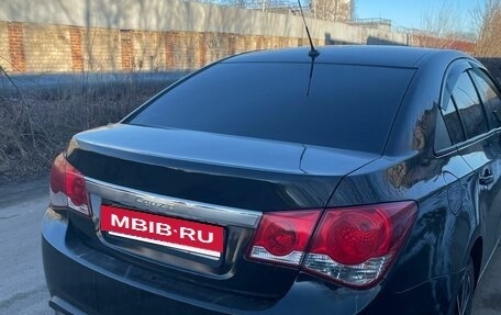 Chevrolet Cruze II, 2010 год, 600 000 рублей, 4 фотография