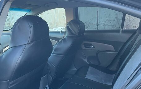 Chevrolet Cruze II, 2010 год, 600 000 рублей, 13 фотография