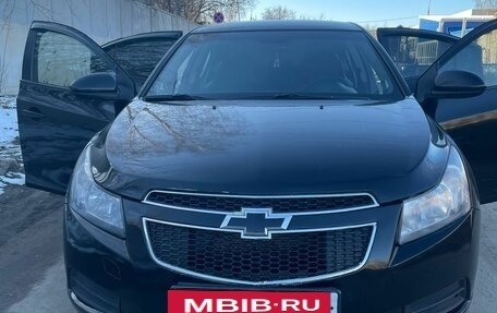 Chevrolet Cruze II, 2010 год, 600 000 рублей, 12 фотография