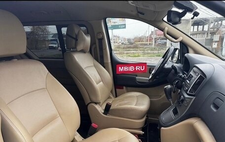 Hyundai H-1 II рестайлинг, 2021 год, 3 600 000 рублей, 4 фотография