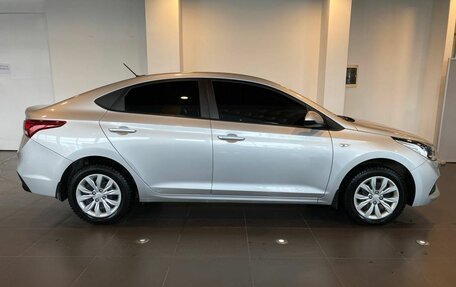 Hyundai Solaris II рестайлинг, 2018 год, 1 292 000 рублей, 2 фотография