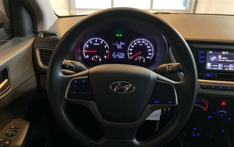 Hyundai Solaris II рестайлинг, 2018 год, 1 292 000 рублей, 10 фотография
