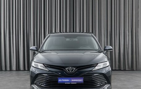 Toyota Camry, 2019 год, 2 750 000 рублей, 3 фотография