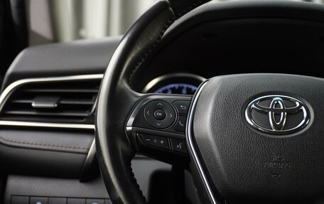 Toyota Camry, 2019 год, 2 750 000 рублей, 14 фотография