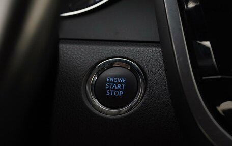 Toyota Camry, 2019 год, 2 750 000 рублей, 17 фотография