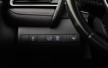 Toyota Camry, 2019 год, 2 750 000 рублей, 12 фотография