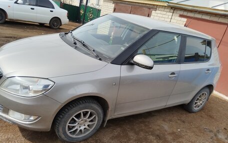 Skoda Fabia II, 2010 год, 450 000 рублей, 1 фотография