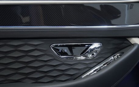 Bentley Continental GT, 2025 год, 44 000 000 рублей, 27 фотография