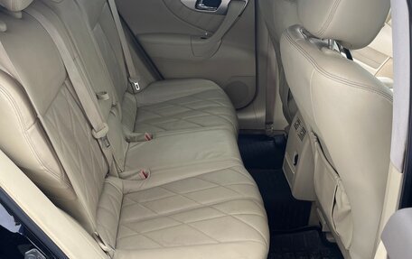 Infiniti FX II, 2009 год, 1 550 000 рублей, 20 фотография