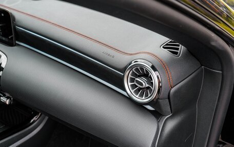 Mercedes-Benz CLA, 2020 год, 4 200 000 рублей, 29 фотография