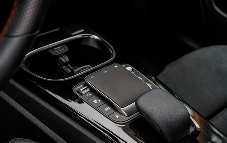 Mercedes-Benz CLA, 2020 год, 4 200 000 рублей, 27 фотография