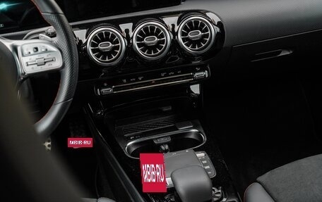 Mercedes-Benz CLA, 2020 год, 4 200 000 рублей, 22 фотография