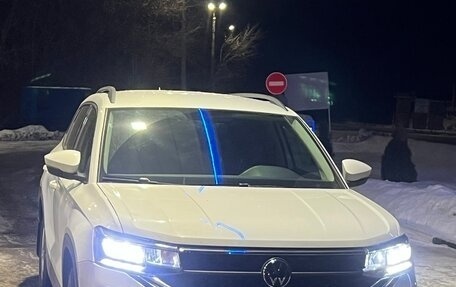 Volkswagen Taos, 2021 год, 2 550 000 рублей, 8 фотография
