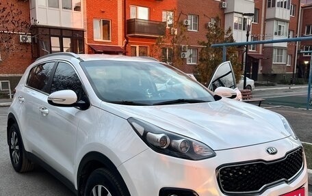 KIA Sportage IV рестайлинг, 2017 год, 2 390 000 рублей, 2 фотография