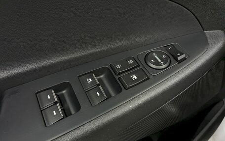 Hyundai Tucson III, 2020 год, 2 390 000 рублей, 12 фотография