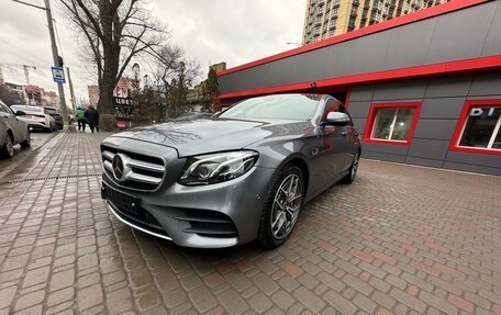 Mercedes-Benz E-Класс, 2019 год, 5 050 000 рублей, 7 фотография