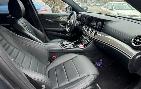 Mercedes-Benz E-Класс, 2019 год, 5 050 000 рублей, 5 фотография