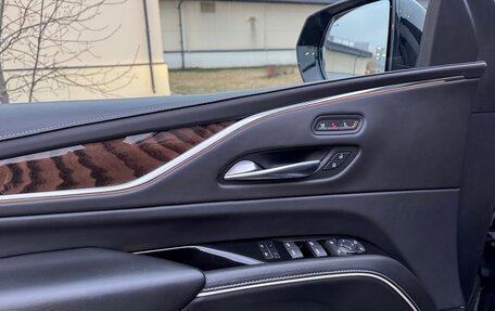 Cadillac Escalade V, 2021 год, 12 590 000 рублей, 18 фотография